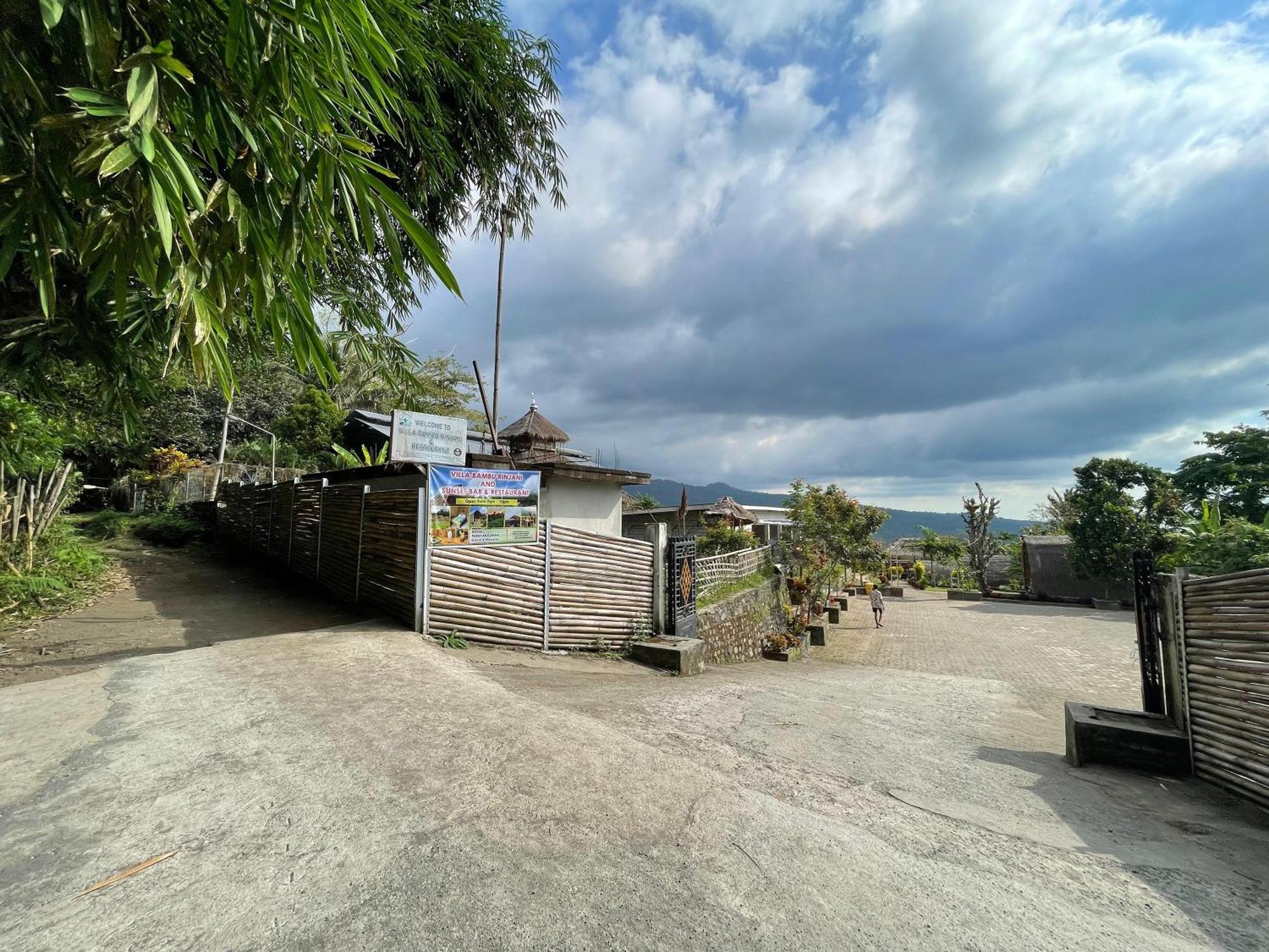 Villa Bambu Rinjani & Restaurant سينارو المظهر الخارجي الصورة