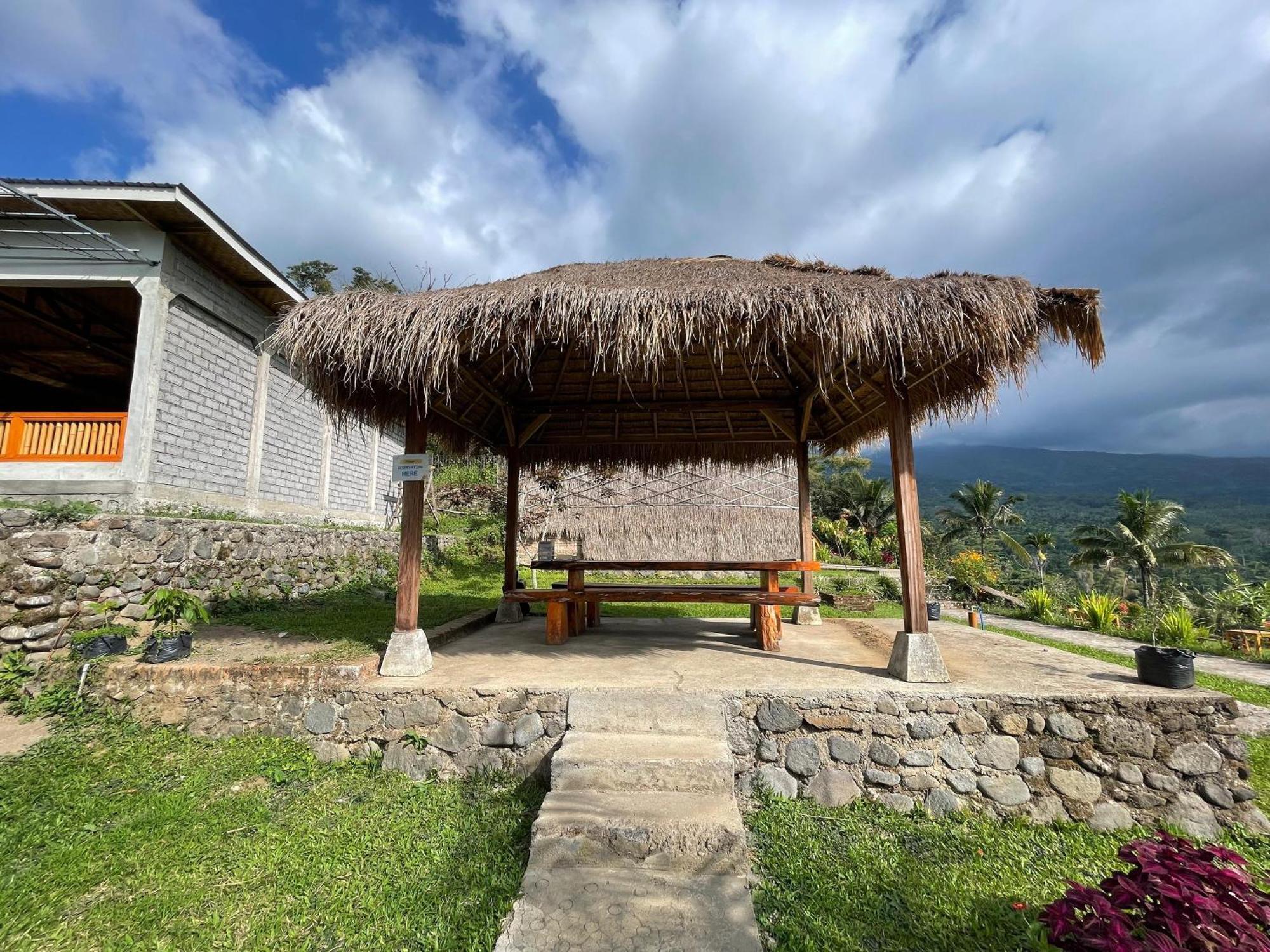 Villa Bambu Rinjani & Restaurant سينارو المظهر الخارجي الصورة