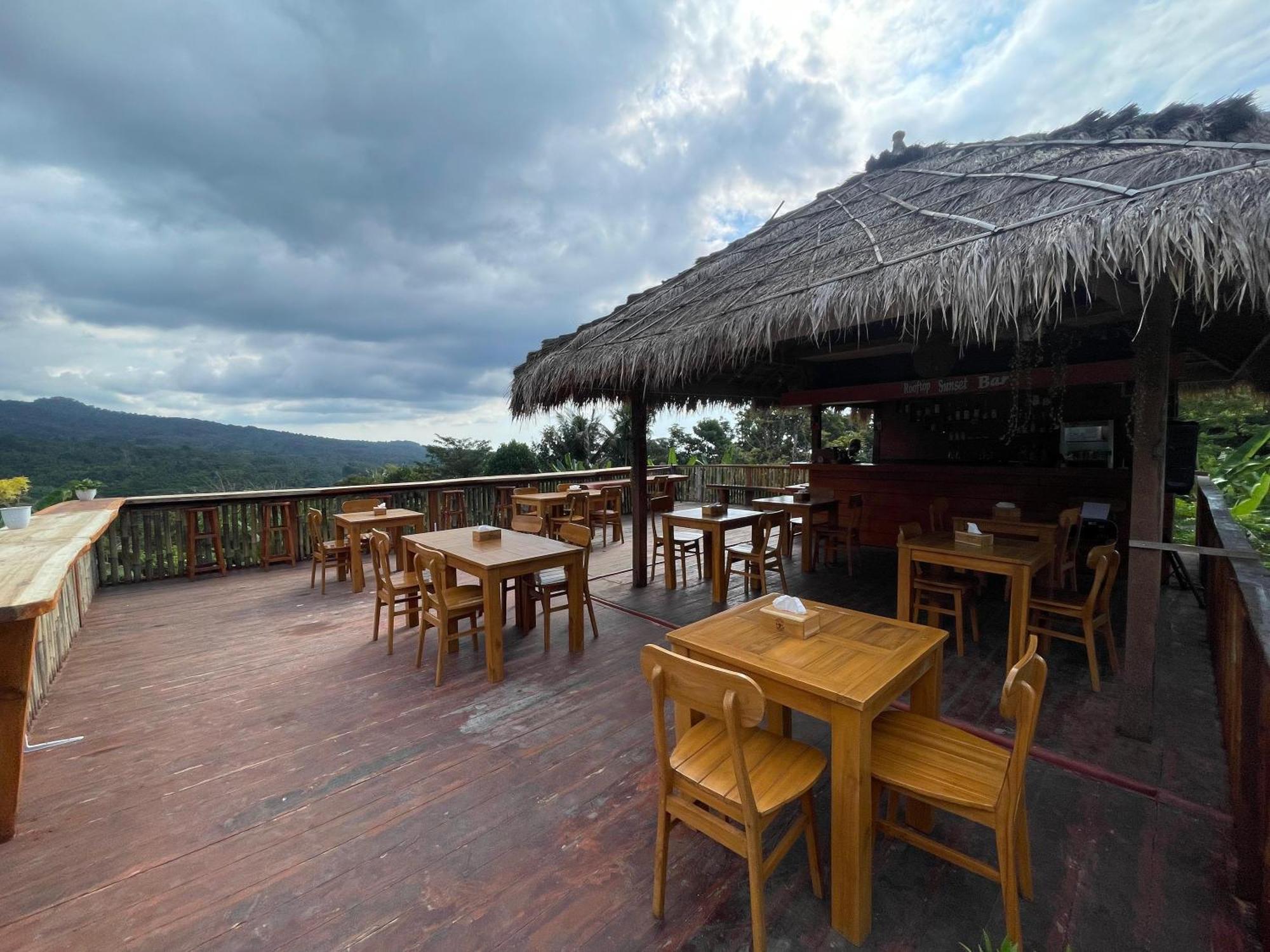 Villa Bambu Rinjani & Restaurant سينارو المظهر الخارجي الصورة